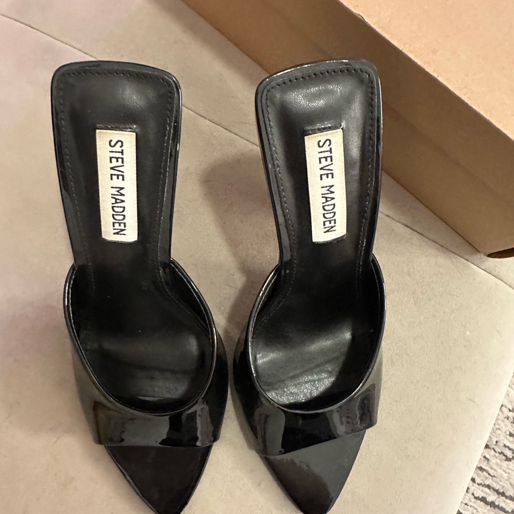 Steve Madden Black Mules